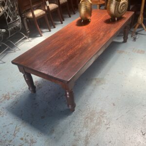 Hardwood Turned Leg Large Size Coffee Table