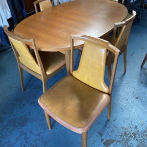 Mid Century Kinross Dining Suite (2060L extended,1580L closed, 1040w)