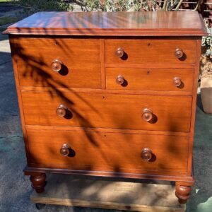Victorian Cedar 5 Drawer Chest with Turned Legs C1880 (975w x 450d x 1mh)