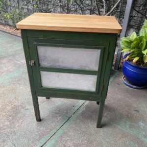 Early Painted Single Door Meatsafe (800w x 480d x 1120h)