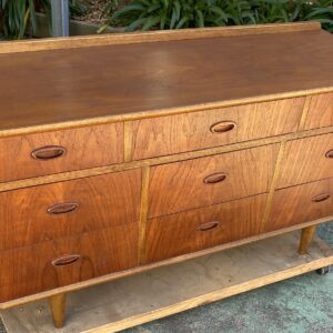 Mid Century Low 9 Drawer Chest with Cigar Legs