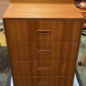 Mid Century 4 Drawer Chest (600w x 440d x 820h)