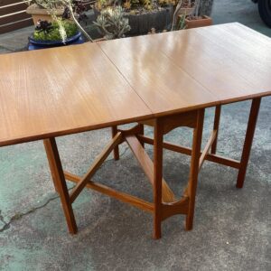 Rare Dropside Berryman Table in Teak(closed 270L x 880w x 740H, open 1480L x 880W x 740H)